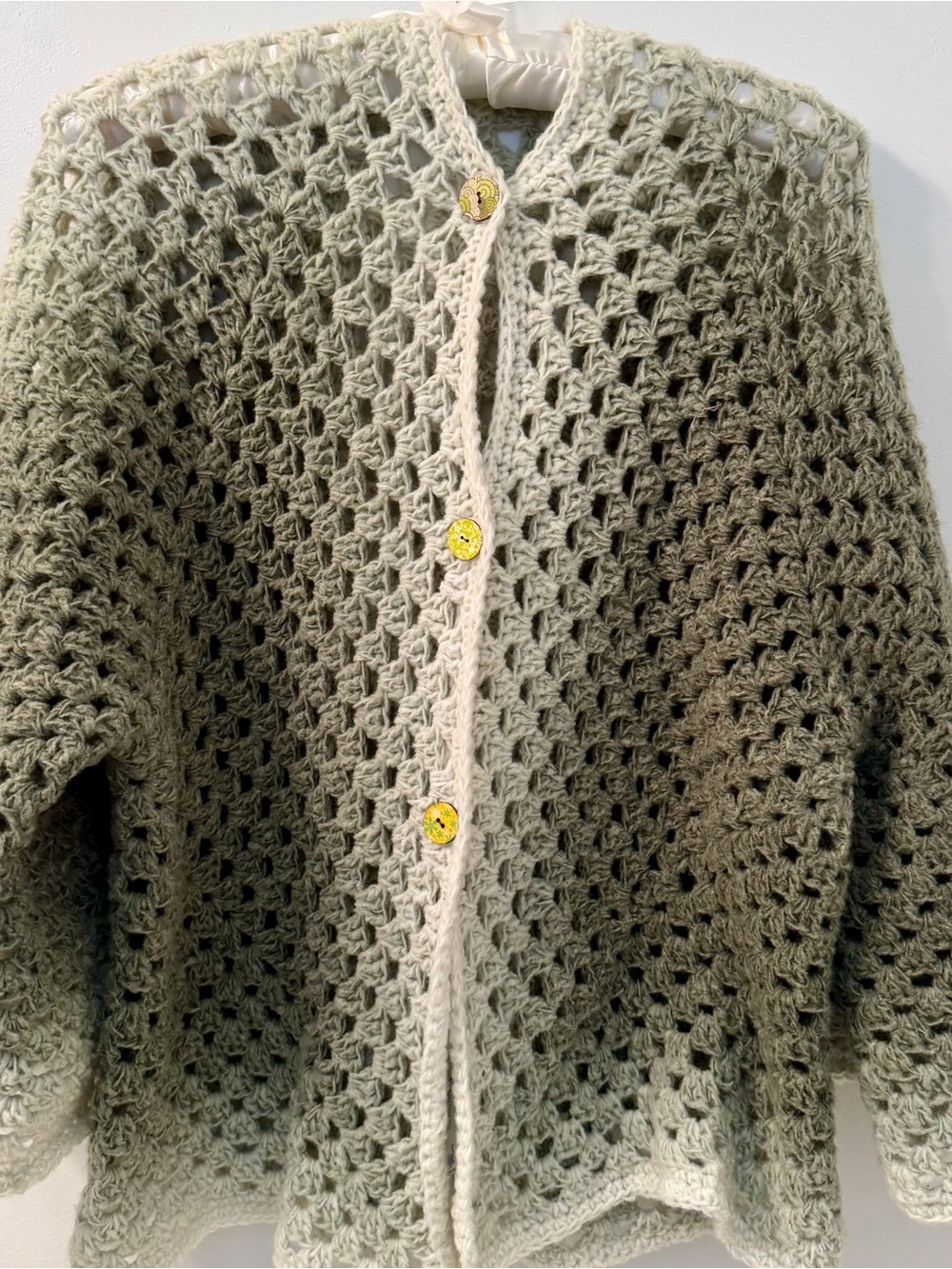 NWT Handmade Asparagus Ombre Granny Kimono Cardi. Size M/L